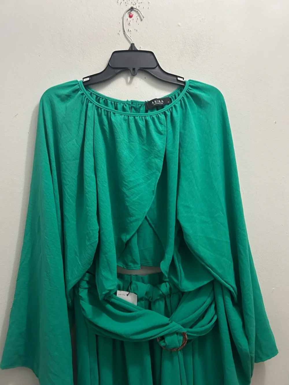 AKIRA 2 PCS Emerald Green High-Waist Wide-Leg Tie Front Pants with matching Top - Picture 4 of 6